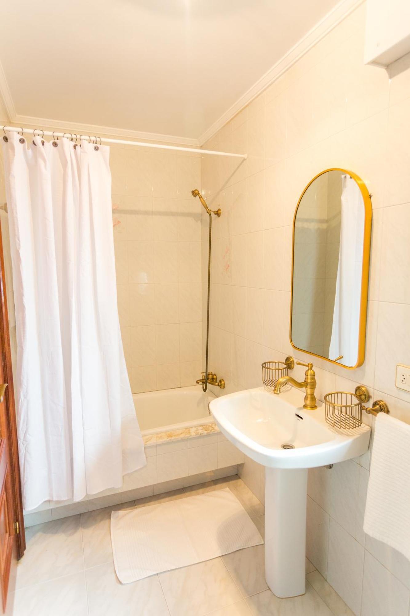 Disfruta De Melide En Este Amplio Apartamento Exterior foto